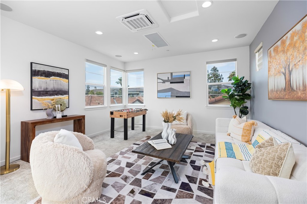 11052 Panoramic Property Photo 42