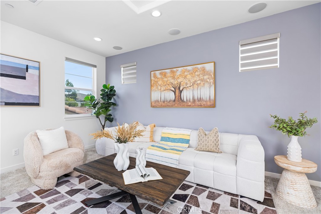 11052 Panoramic Property Photo 44