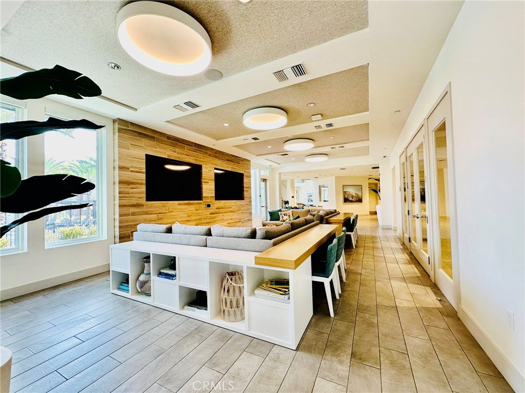 11052 Panoramic Property Photo 69