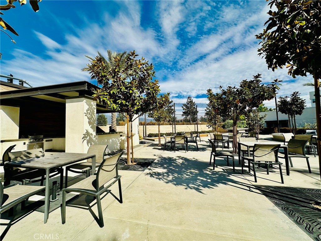 11052 Panoramic Property Photo 74