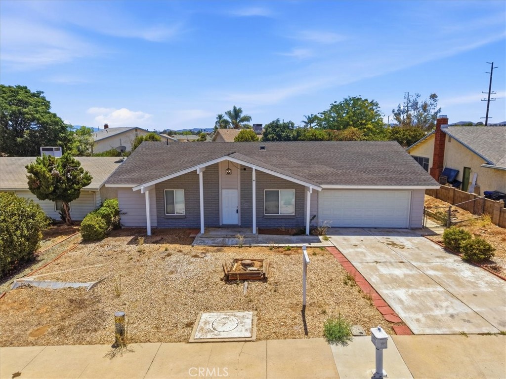 26025 Chambers Property Photo 3