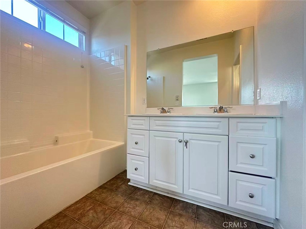 5862 Ginger Drive Property Photo 6