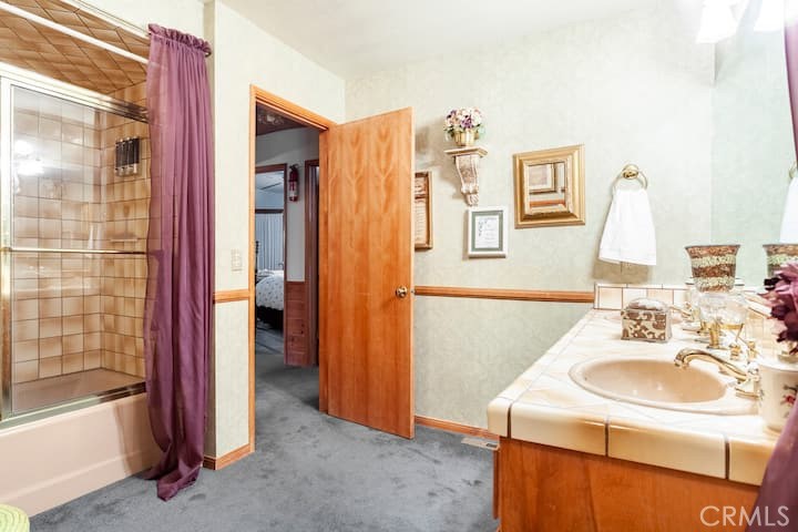 723 Bergschrund Property Photo 21