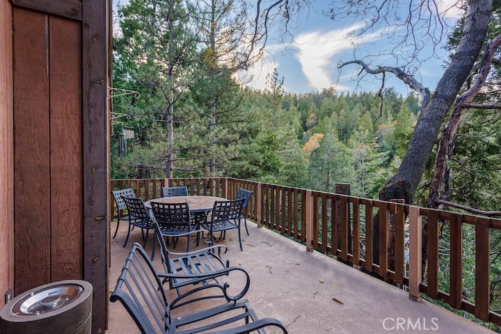723 Bergschrund Property Photo 32
