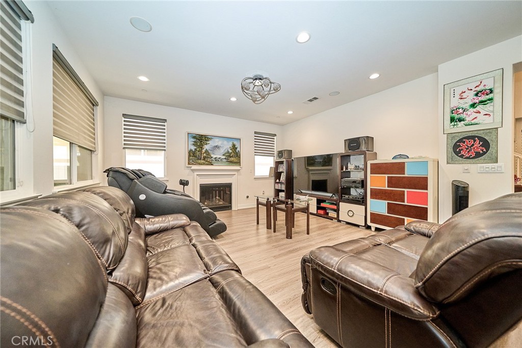 1491 S Carnelian Street Property Photo 9