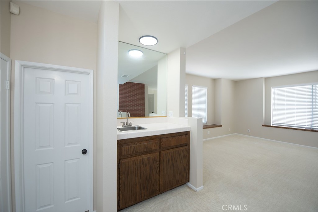 6042 Temple City A Property Photo 6