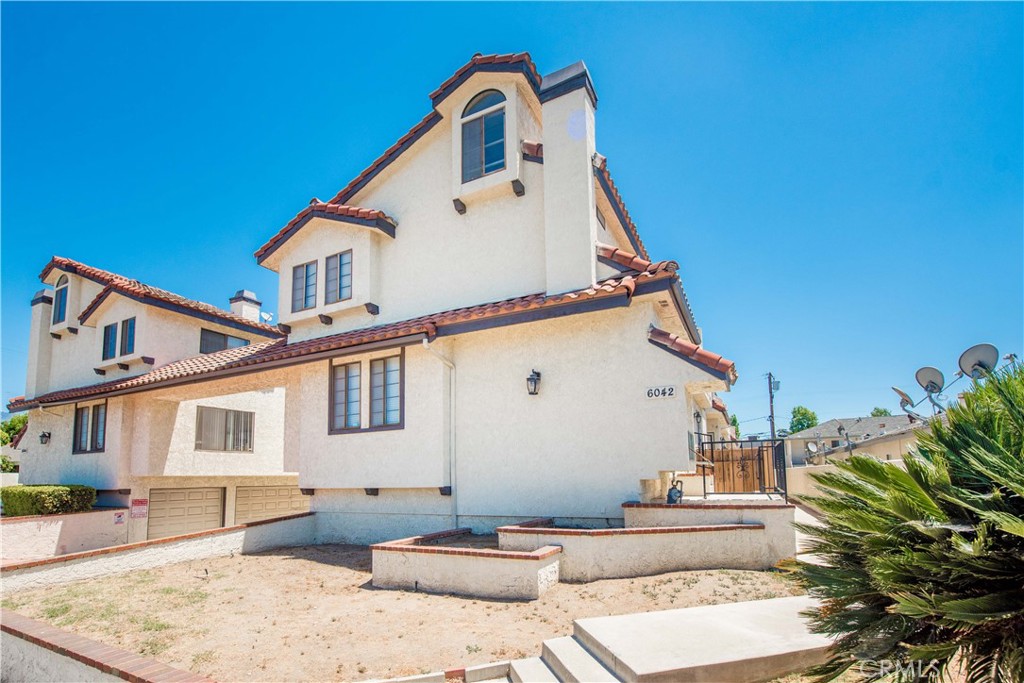 6042 Temple City A Property Photo 37