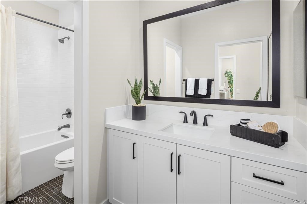 22108 Garibaldi Drive Property Photo 13