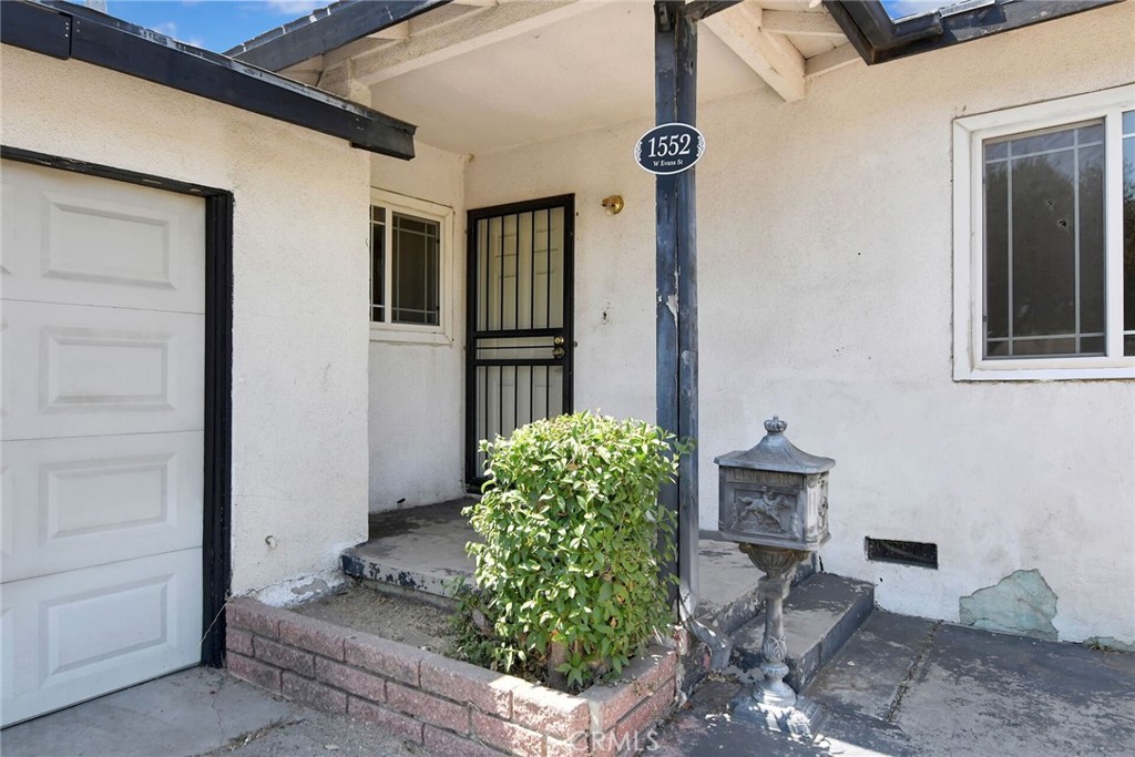 1552 W Evans Property Photo 4
