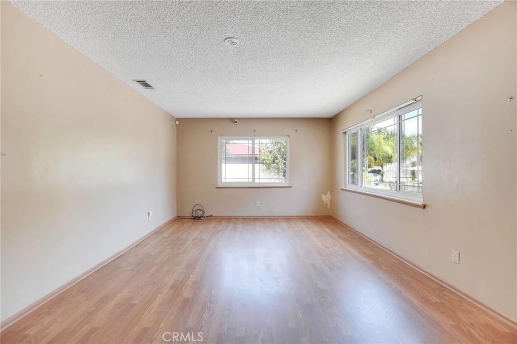 1552 W Evans Property Photo 6
