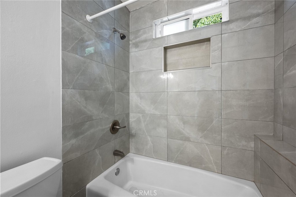 2593 Amherst Property Photo 18