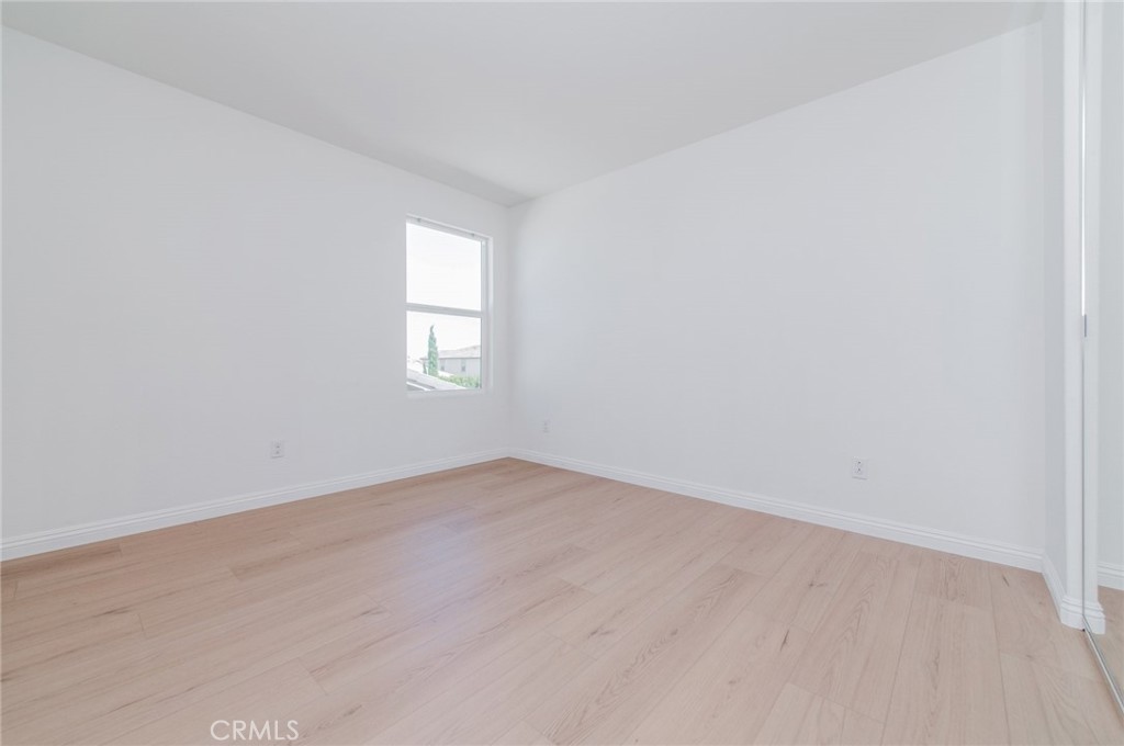 2834 E Murdock Property Photo 17
