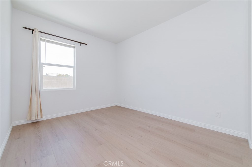 2834 E Murdock Property Photo 19