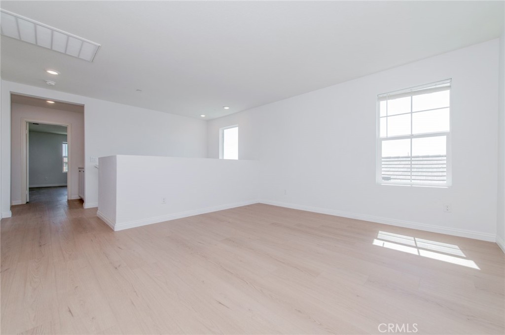 2834 E Murdock Property Photo 21
