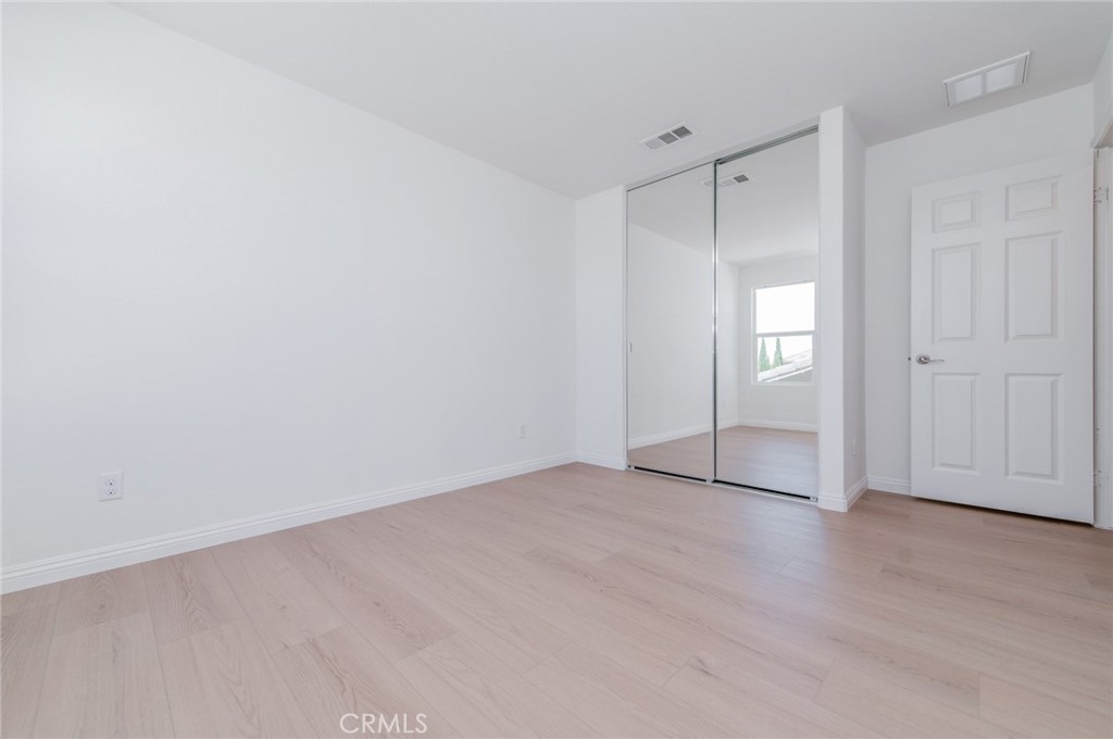 2834 E Murdock Property Photo 24