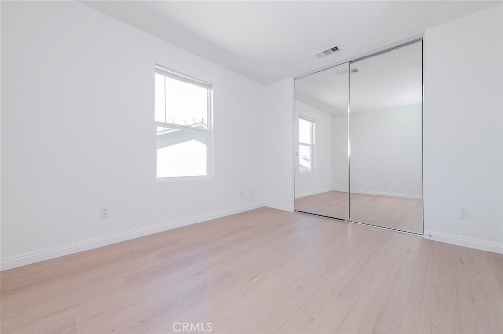 2834 E Murdock Property Photo 26