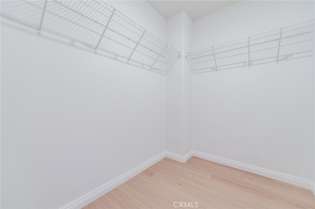2834 E Murdock Property Photo 34