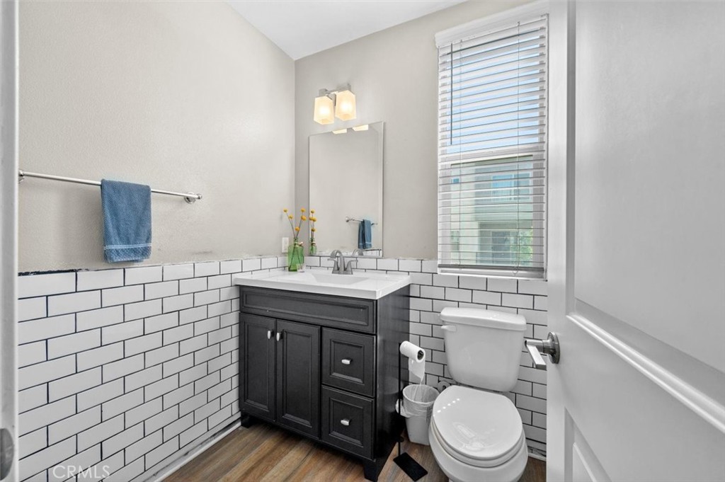 694 Central Avenue Property Photo 17