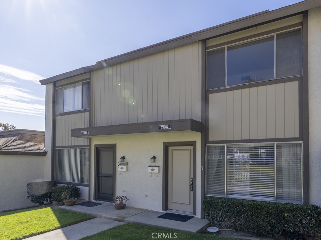 21862 Stonepine St Property Photo 3