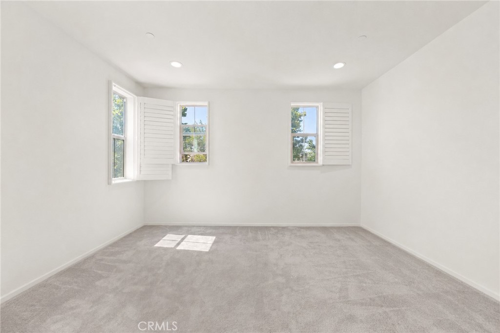3191 E La Avenida Property Photo 14