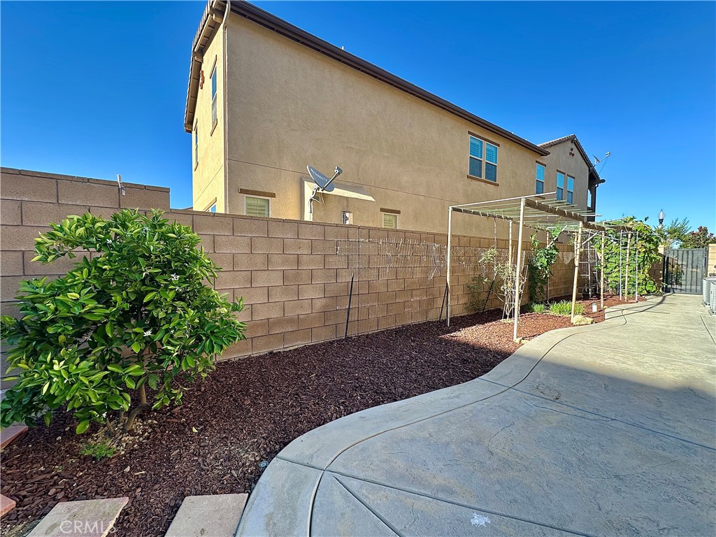 16944 Viana Drive Property Photo 34