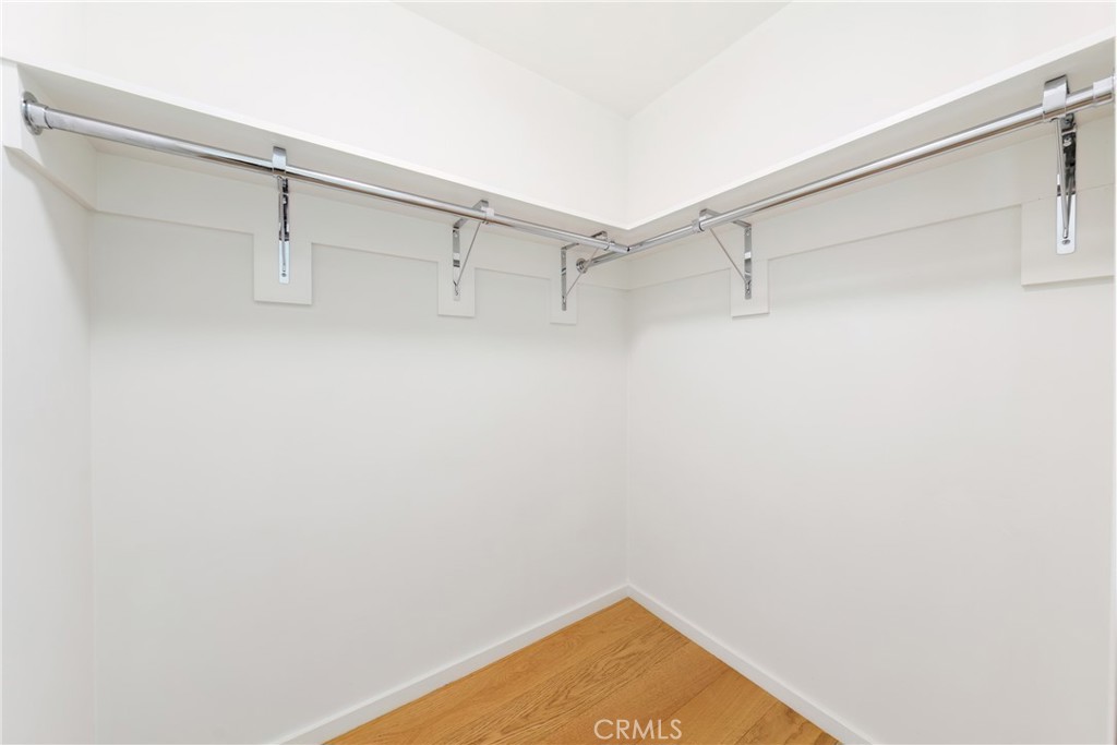 889 Francisco St 1210 Property Photo 8