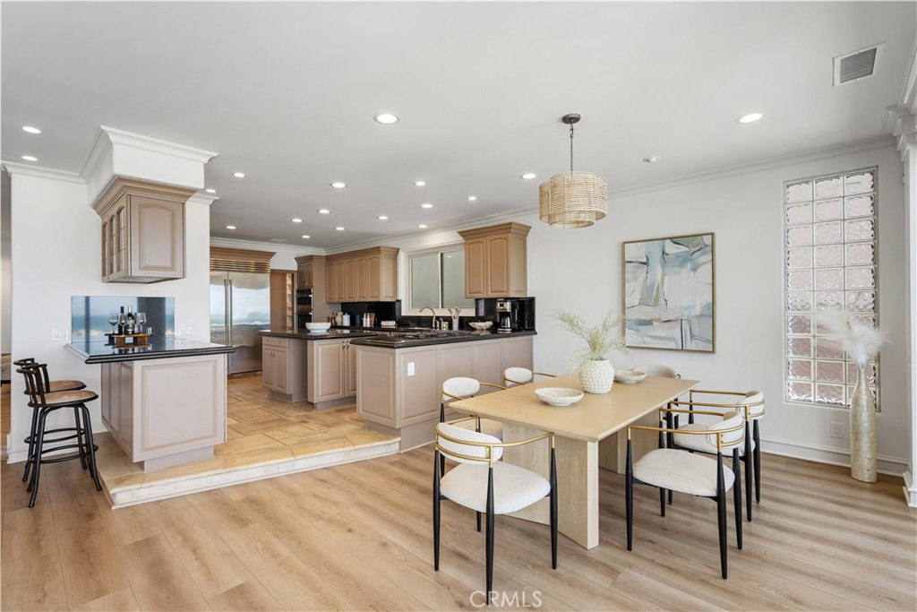 5488 Rincon Beach Park Property Photo 19