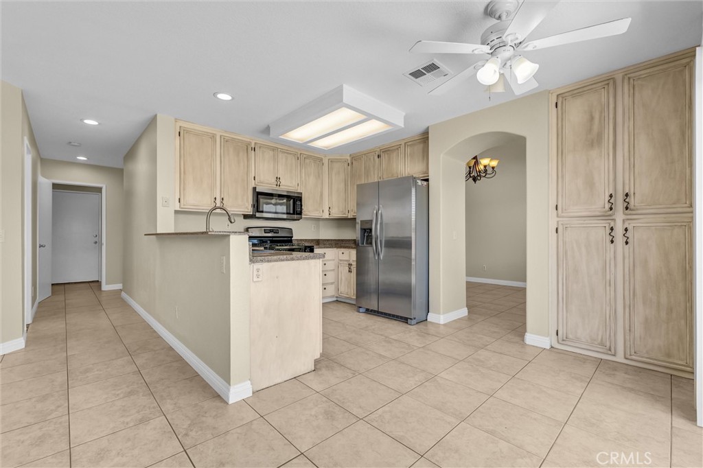 39734 Avenida Miguel Oeste Property Photo 11