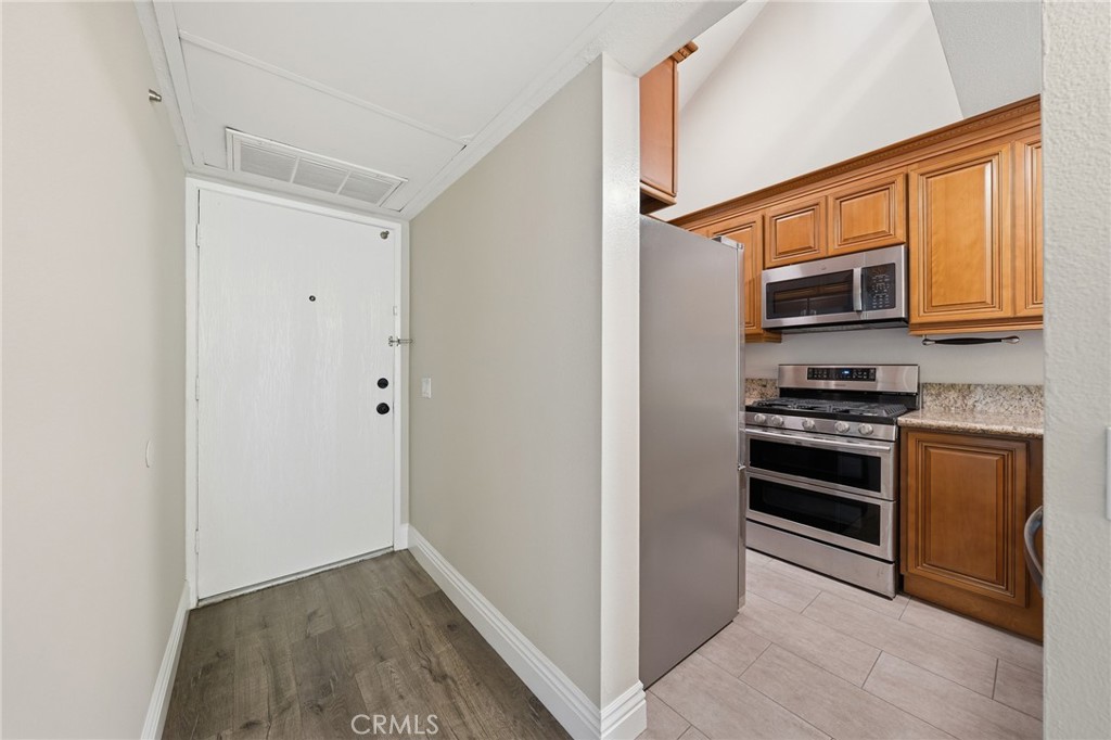 127 Lemon Property Photo 3
