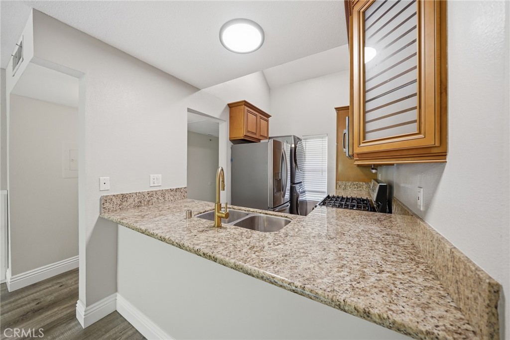 127 Lemon Property Photo 8