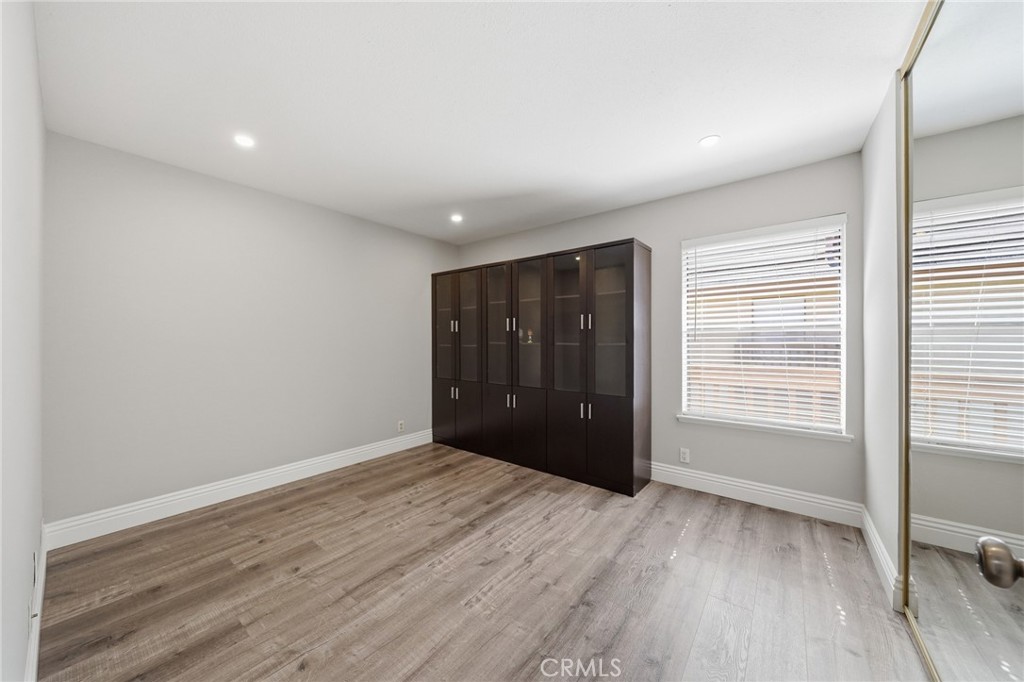 127 Lemon Property Photo 13