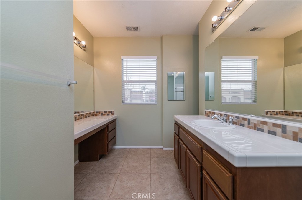 6221 Ruby Crest Way Property Photo 28
