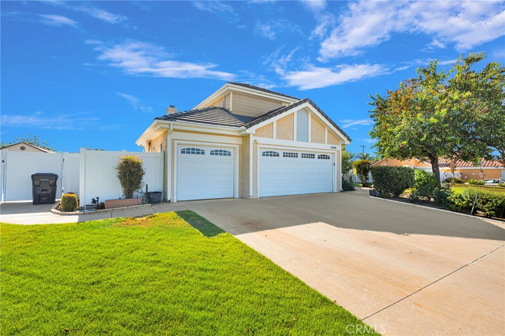 11466 Ladd Property Photo 3