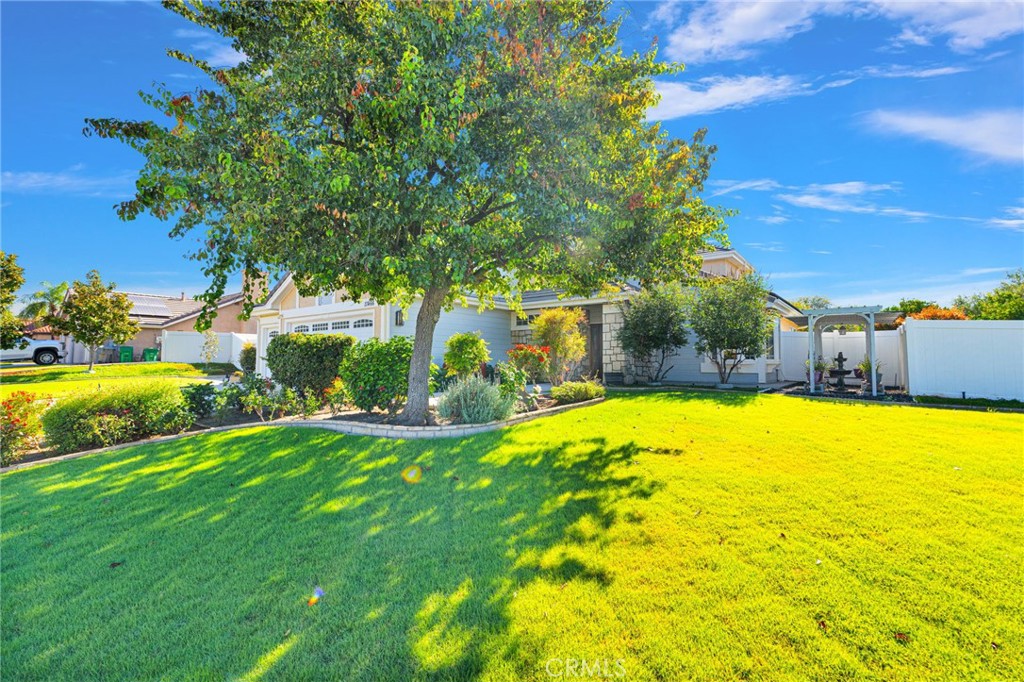 11466 Ladd Property Photo 4