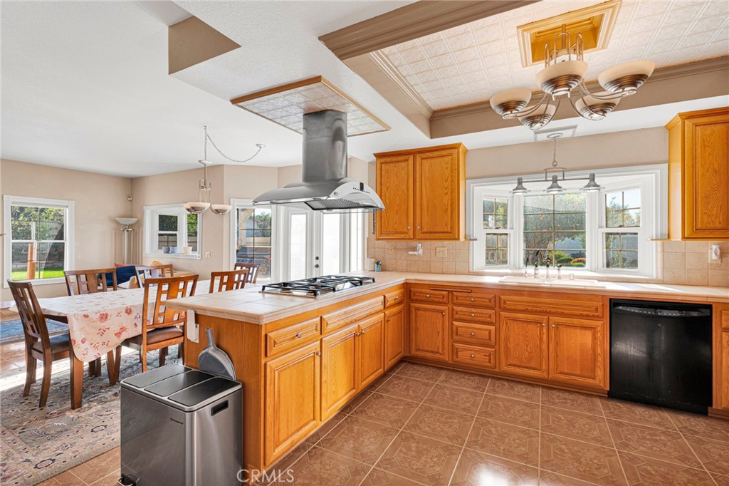 11466 Ladd Property Photo 22