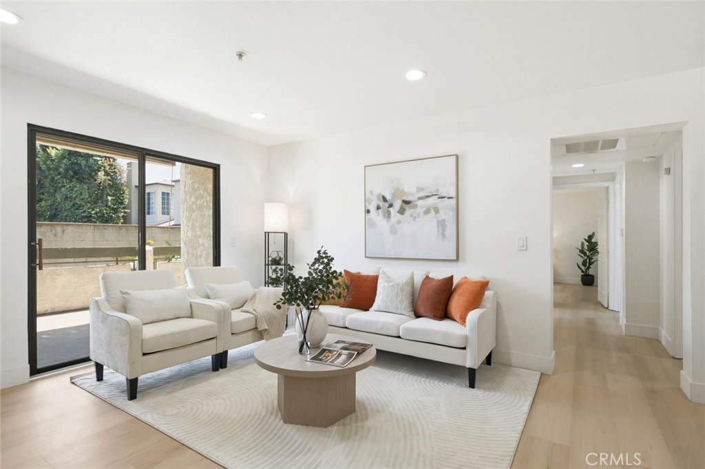 64 N Mar Vista Avenue 127 Property Photo 2