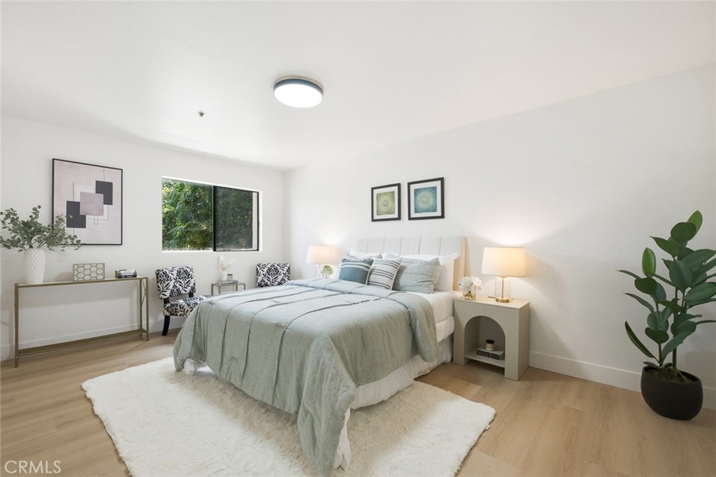 64 N Mar Vista Avenue 127 Property Photo 15