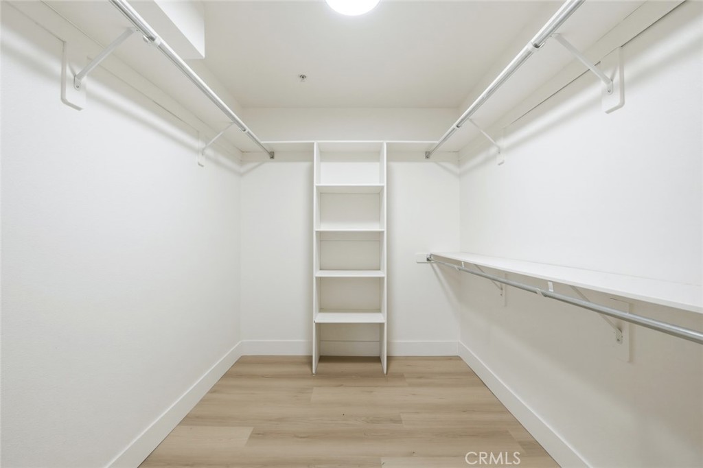 64 N Mar Vista Avenue 127 Property Photo 18