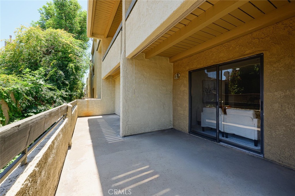 64 N Mar Vista Avenue 127 Property Photo 20