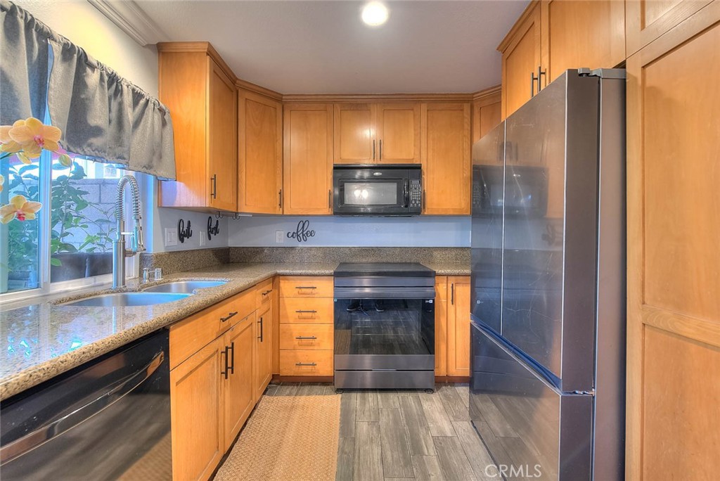 11209 Lambert Property Photo 13
