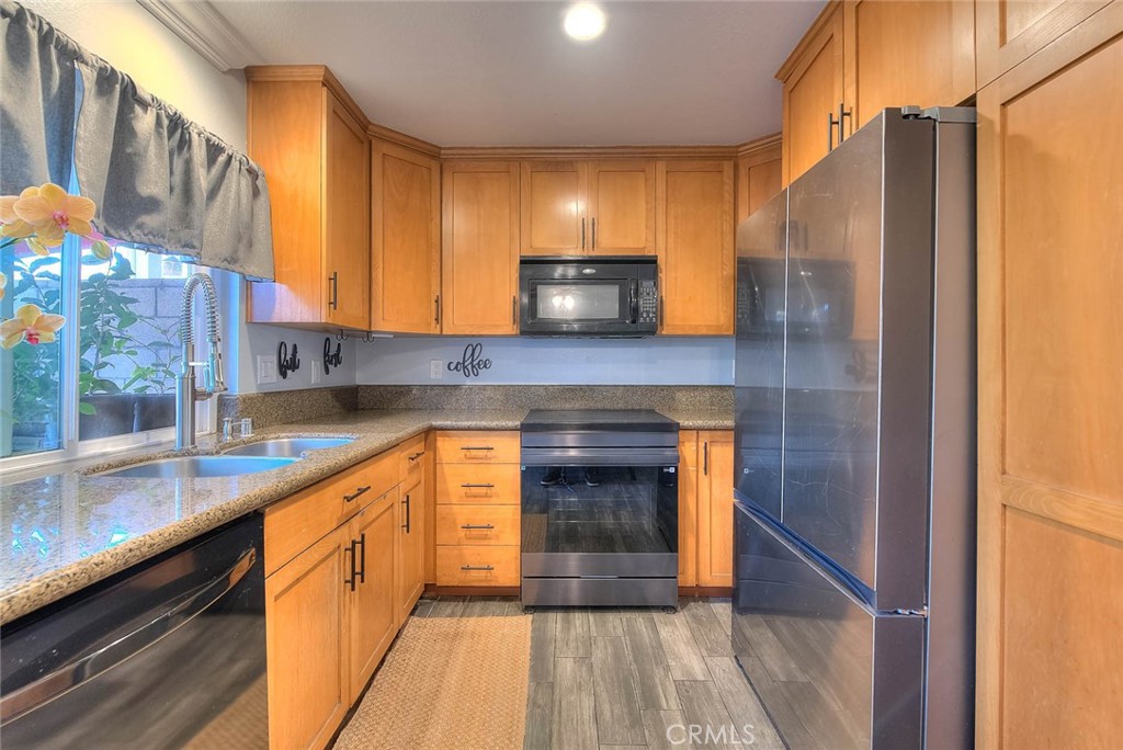 11209 Lambert Property Photo 13