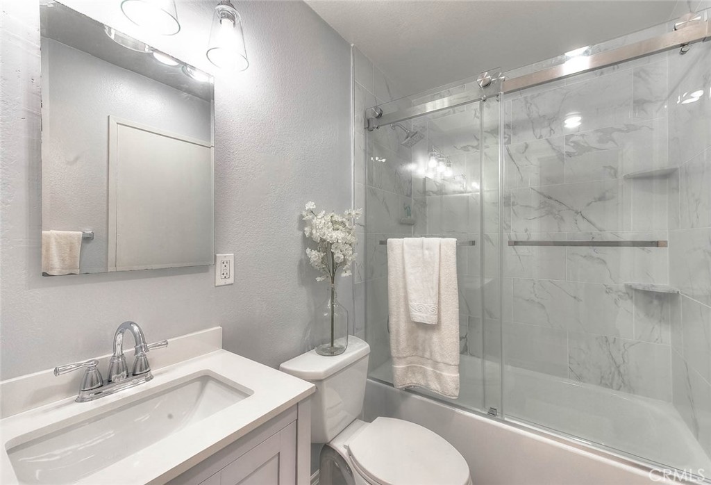 11209 Lambert Property Photo 33