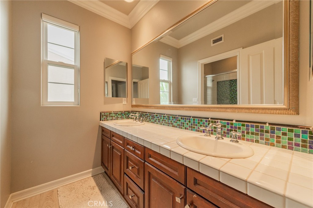 108 Ambiance Property Photo 20