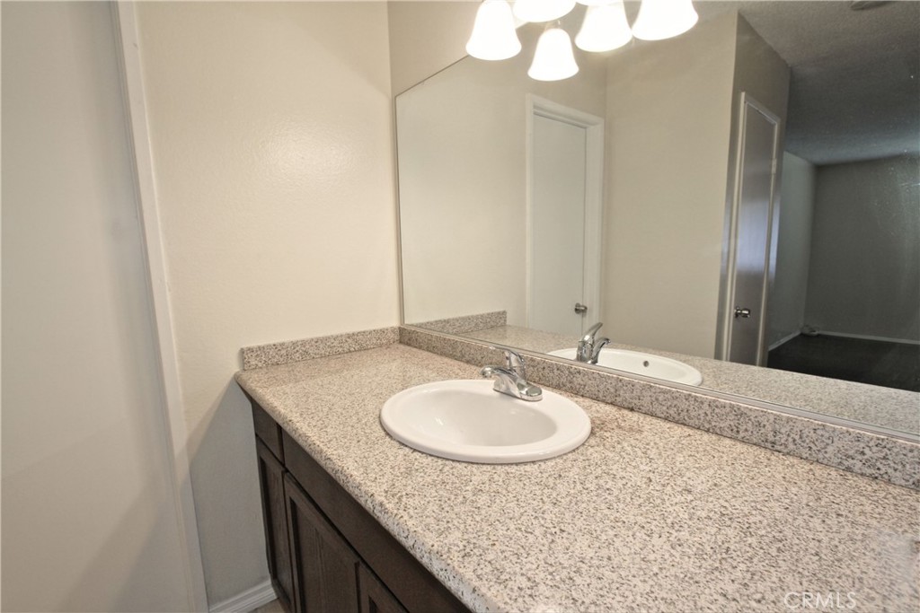 2300 S Hacienda Boulevard G8 Property Photo 10