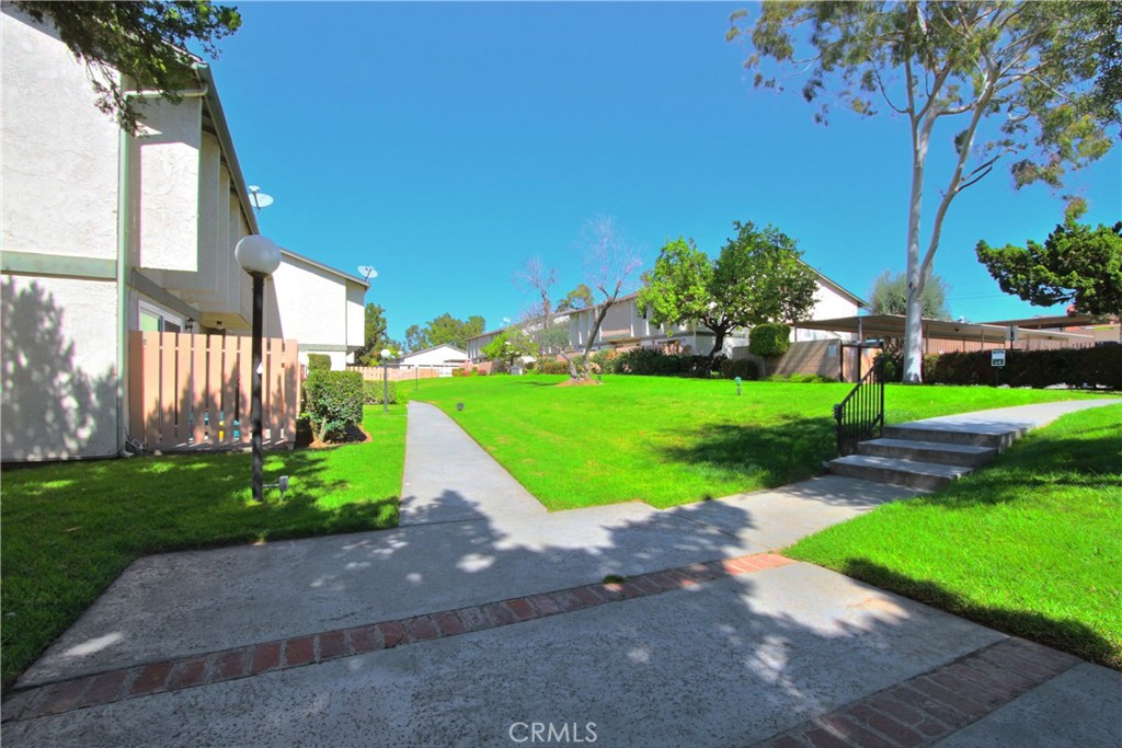 2300 S Hacienda Boulevard G8 Property Photo 20
