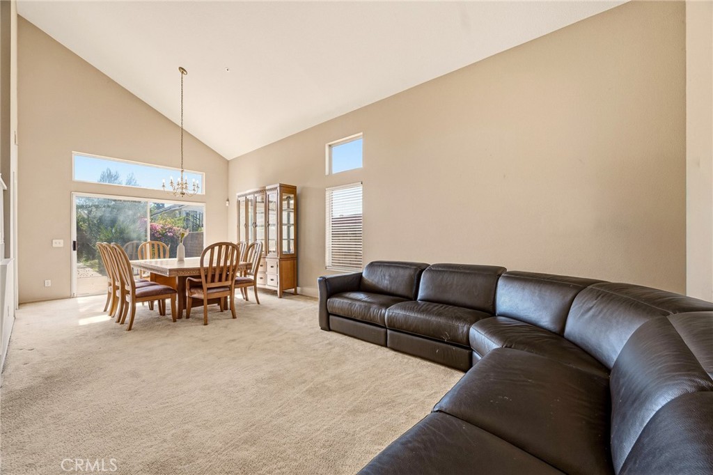6623 Blanchard Avenue Property Photo 4