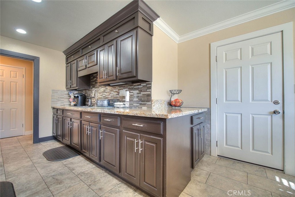 8723 Larkin Court Property Photo 14