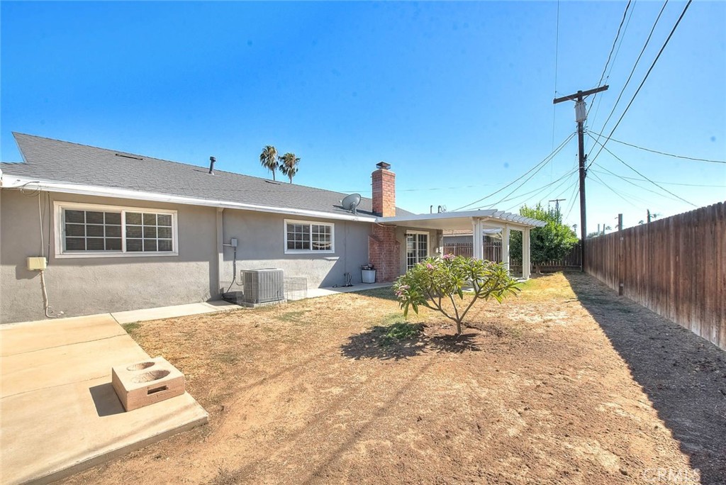 8723 Larkin Court Property Photo 29
