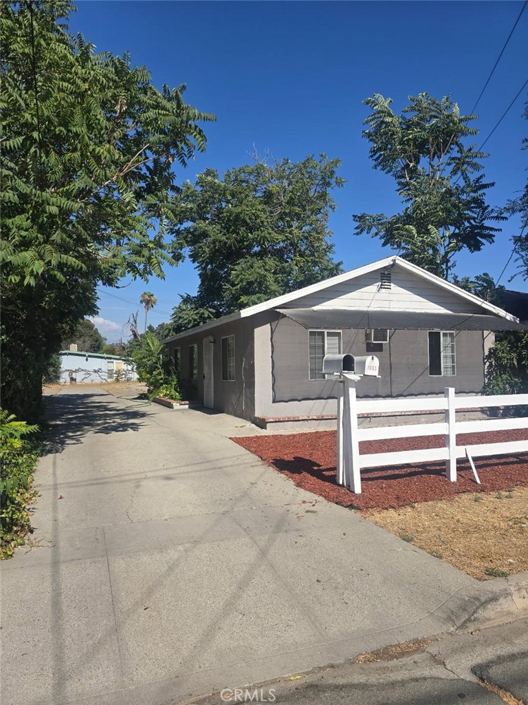1063 1065 N Pershing Property Photo 1