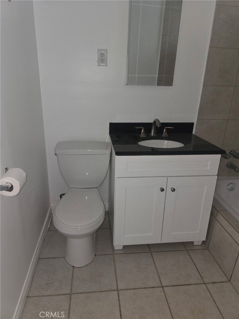 1063 1065 N Pershing Property Photo 3